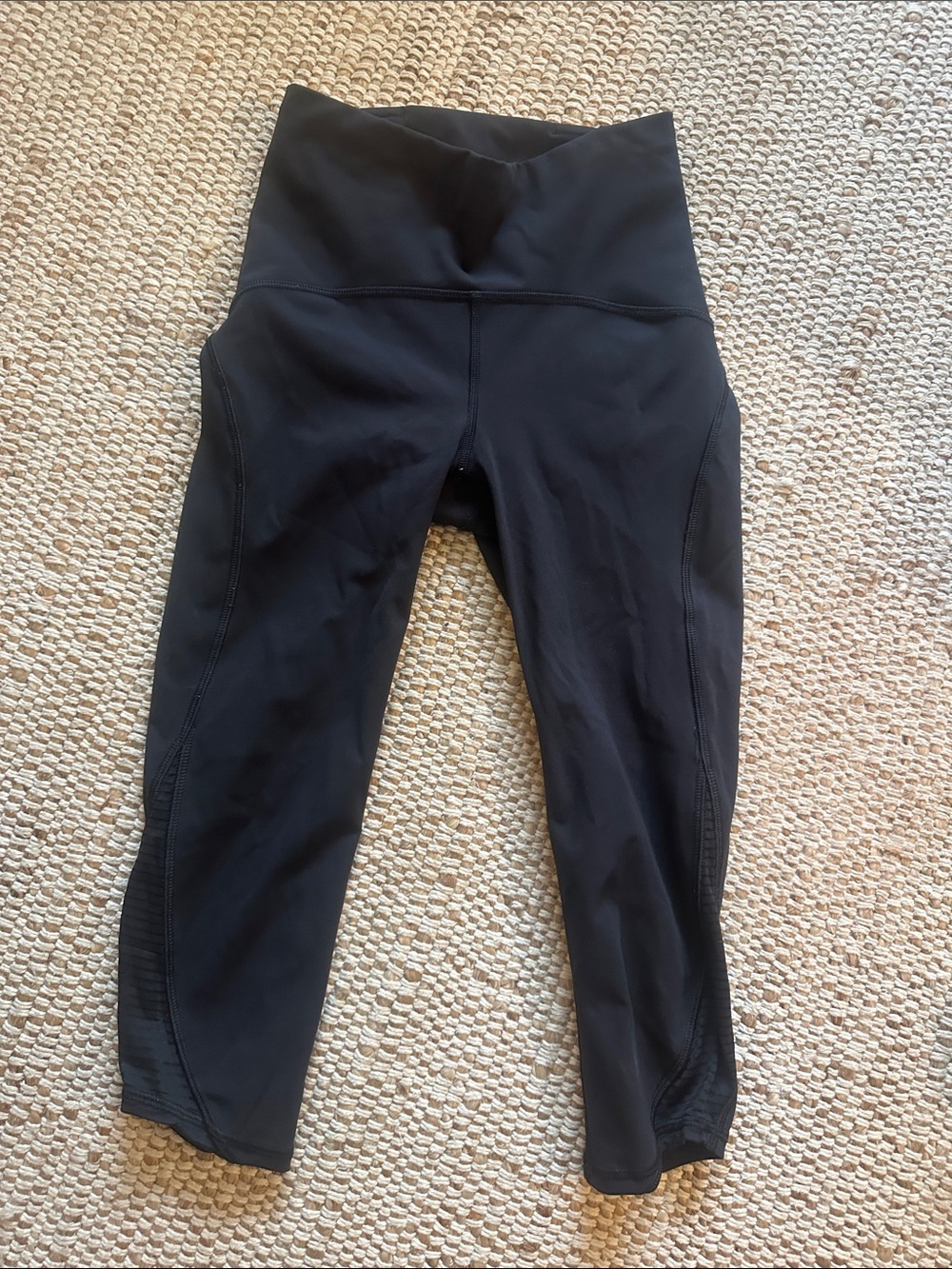 lululemon athletica Black crop Leggings
